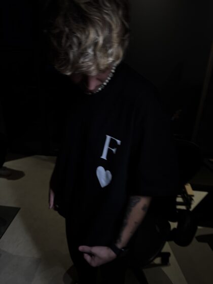 Koszulka F <3 czarna